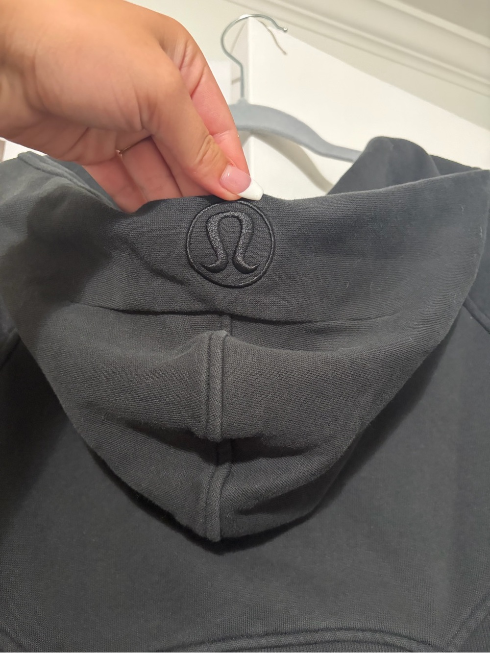 Black Half-Zip cropped lulu lemon scuba - Picture 4 of 4